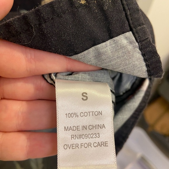 Pacsun Short Sleeve Button-down shirt size small floral black EUC B0024 - Picture 6 of 7